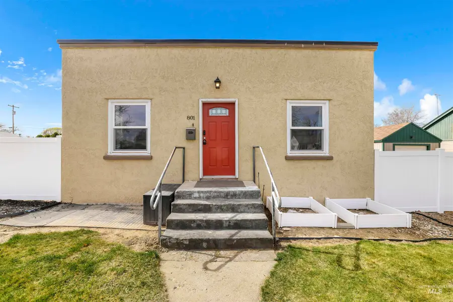 801 N 12th Ave, Buhl, ID 83316 - #2