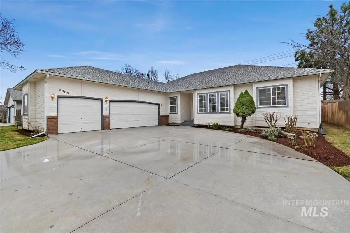 2305 E Oakridge St, Boise, ID 83716 - #1