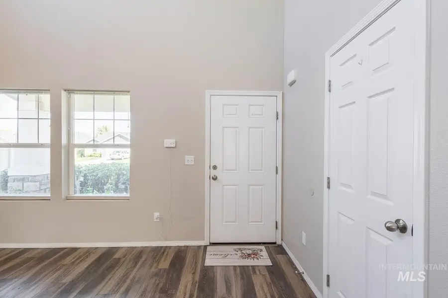 1105 E Shady Ridge Dr, Kuna, ID 83634 - #3