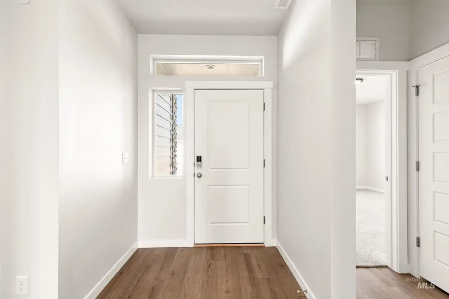 8250 E Cool River Lp, Nampa, ID 83687 - #2