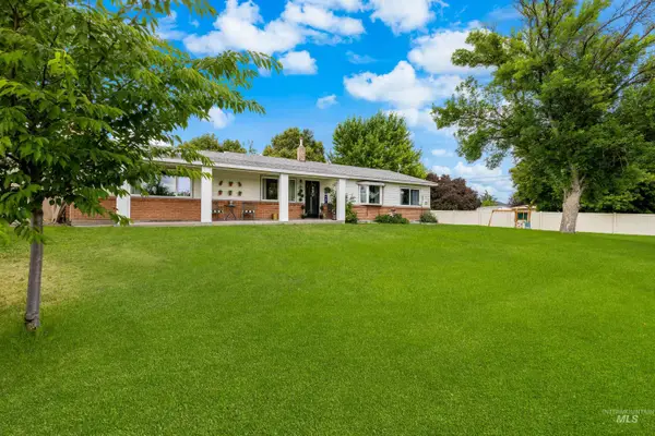 6148 S Roaring River Ave, Boise, ID 83709