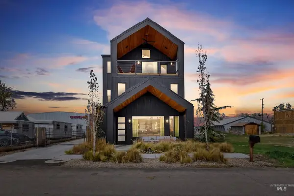 114 E 33rd St, Garden City, ID 83714