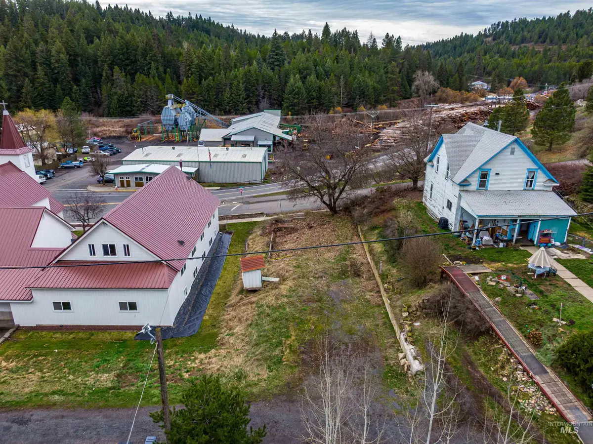 216 S Main Street, Troy, ID 83871 - #1