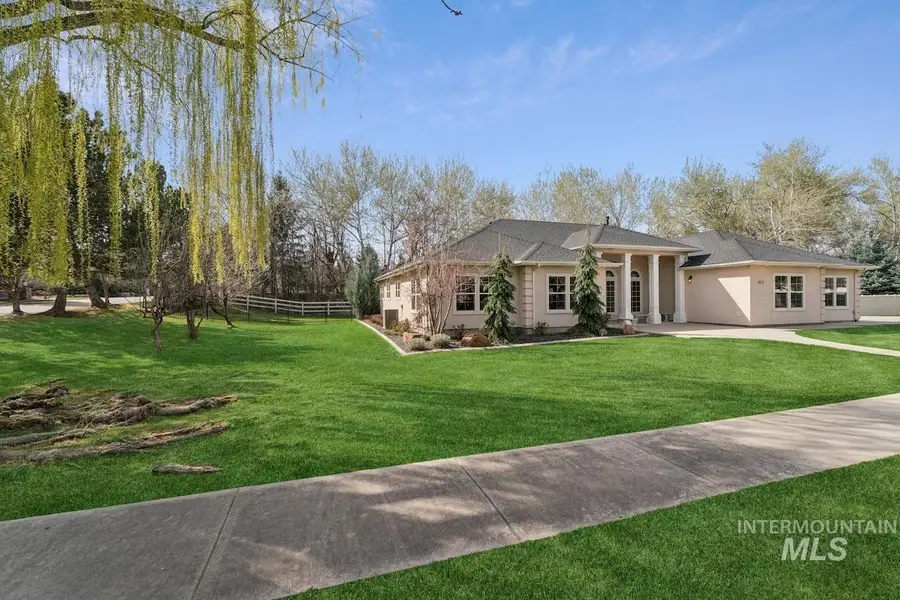 977 N Woodvalley, Eagle, ID 83616 - #3