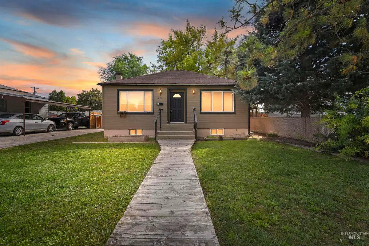 219 Meffan Ave, Nampa, ID 83651 - #1