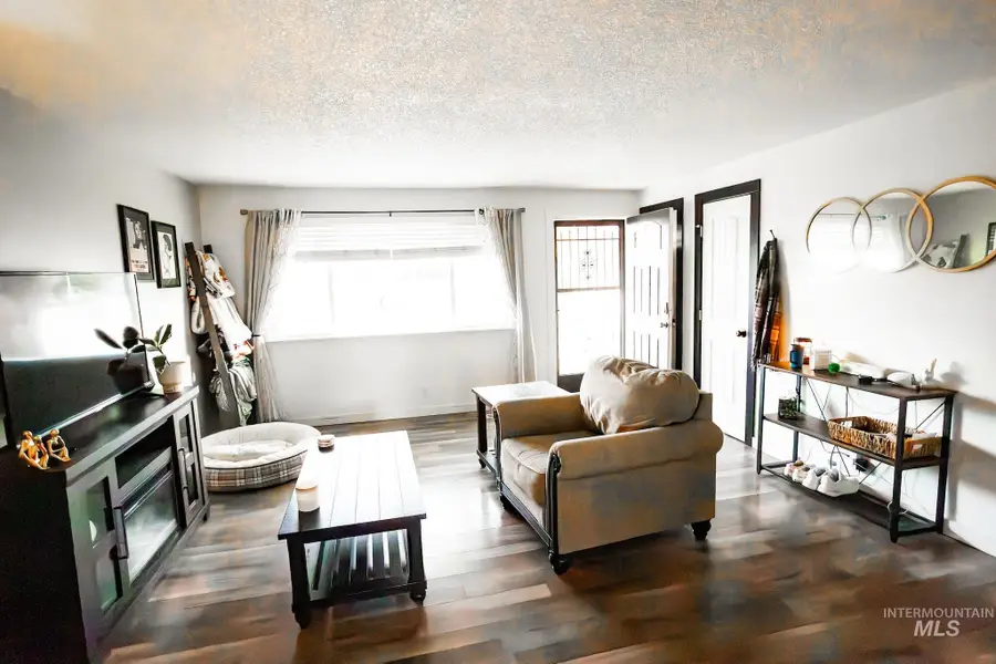 704 Hudson Dr., Nampa, ID 83651 - #3