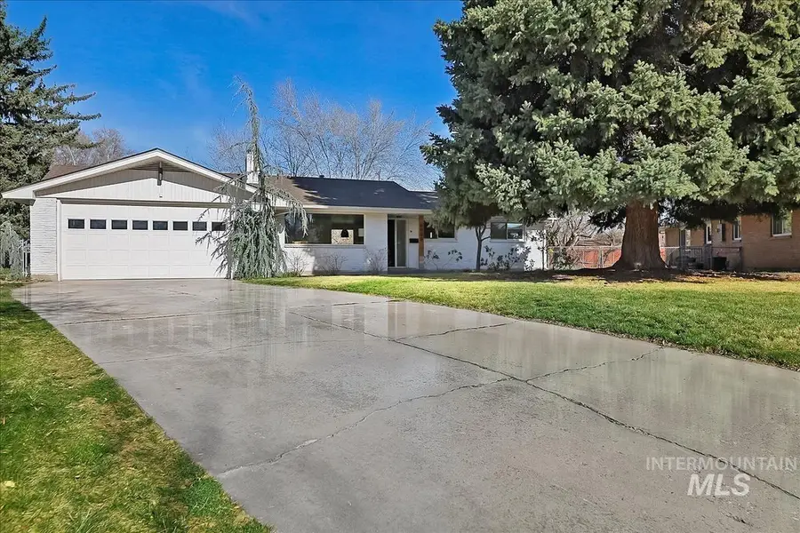 6006 W Poplar Dr, Boise, ID 83704 - #3