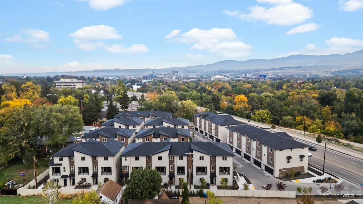 1655 W Burlison Ln, Boise, ID 83705 - #1