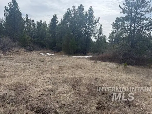 21 Grand Fir Dr, Donnelly, ID 83615