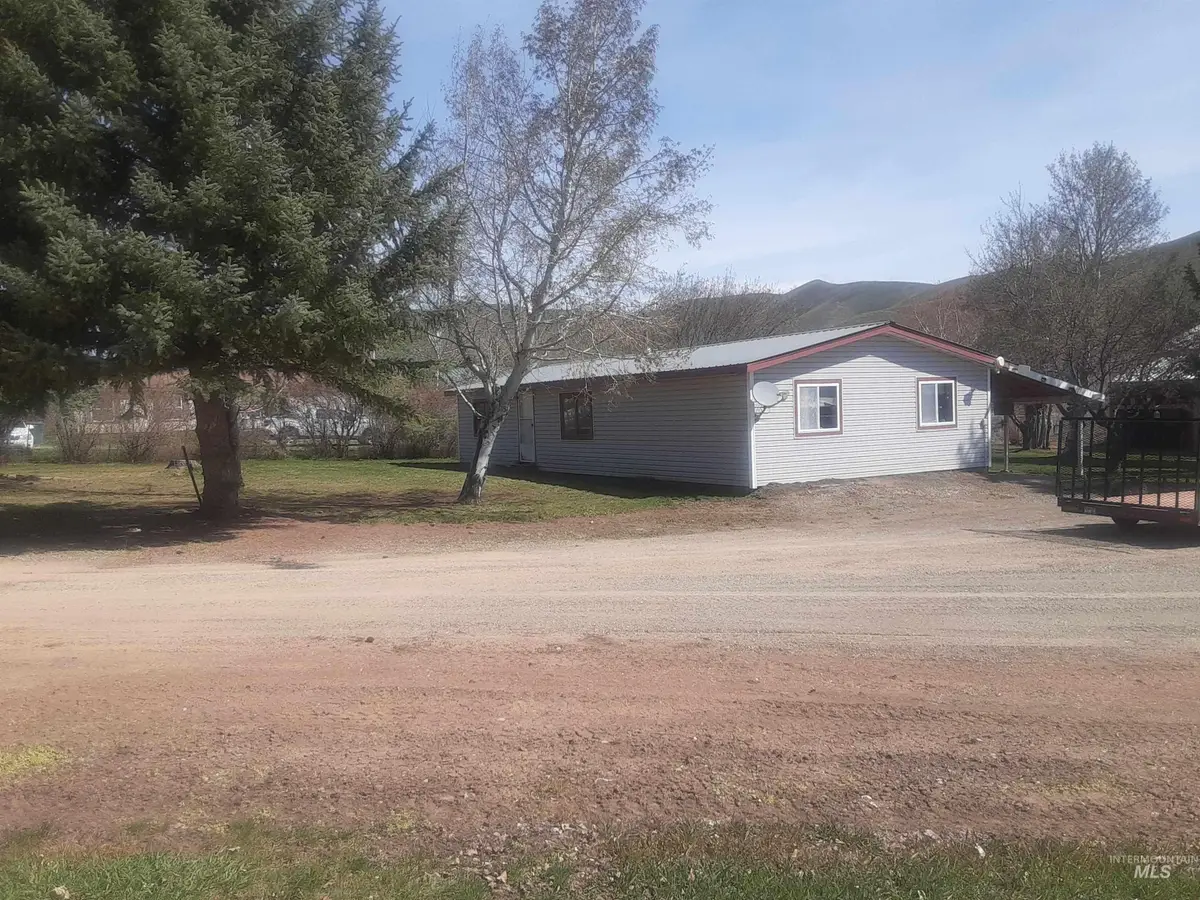 102 Willow Creek Rd, Fairfield, ID 83327 - #1