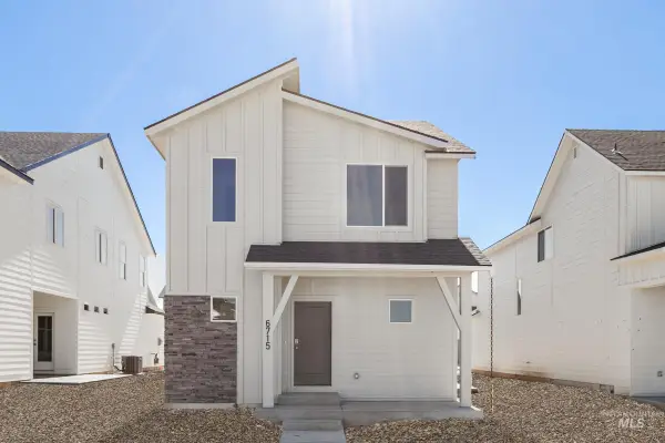 6715 W Fairy Falls Dr, Meridian, ID 83646