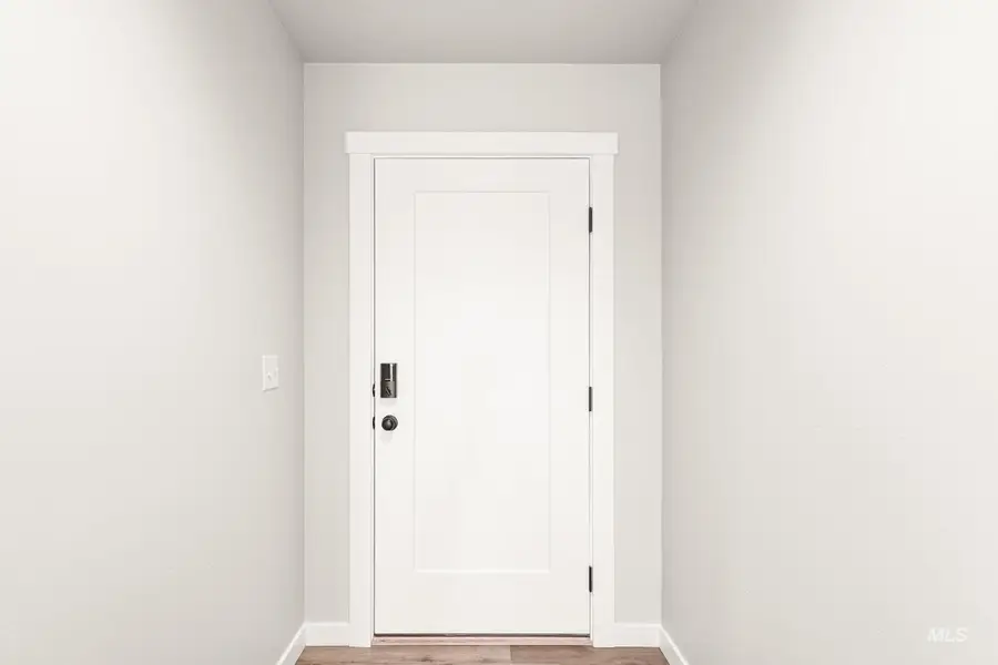 6569 W Plateau Creek Dr, Meridian, ID 83646 - #2