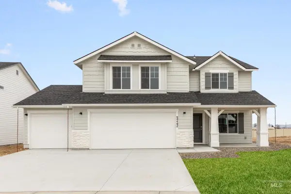 5242 E Phelps Lake Dr, Nampa, ID 83687