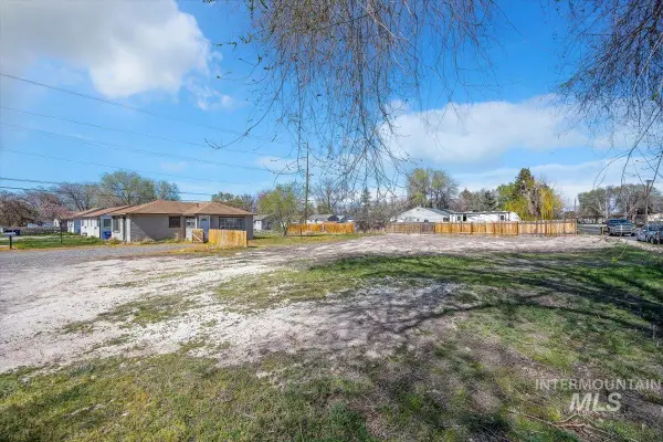 489 Borah Ave, Twin Falls, ID 83301