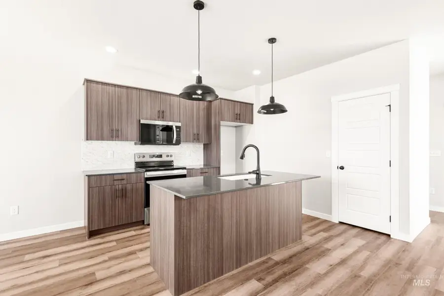 6658 W Redwood Creek Dr, Meridian, ID 83646 - #3