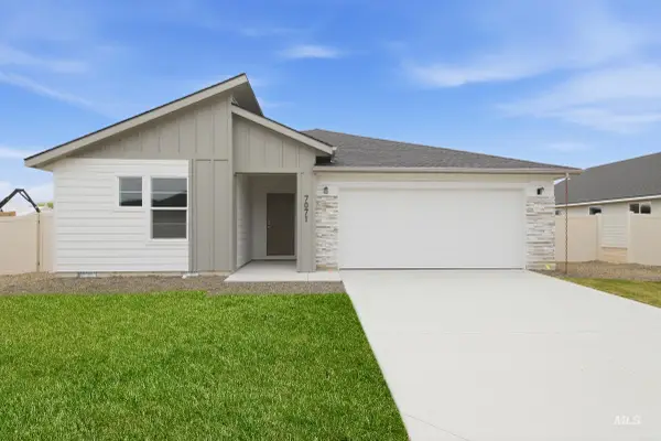 7071 E Shields Dr, Nampa, ID 83687