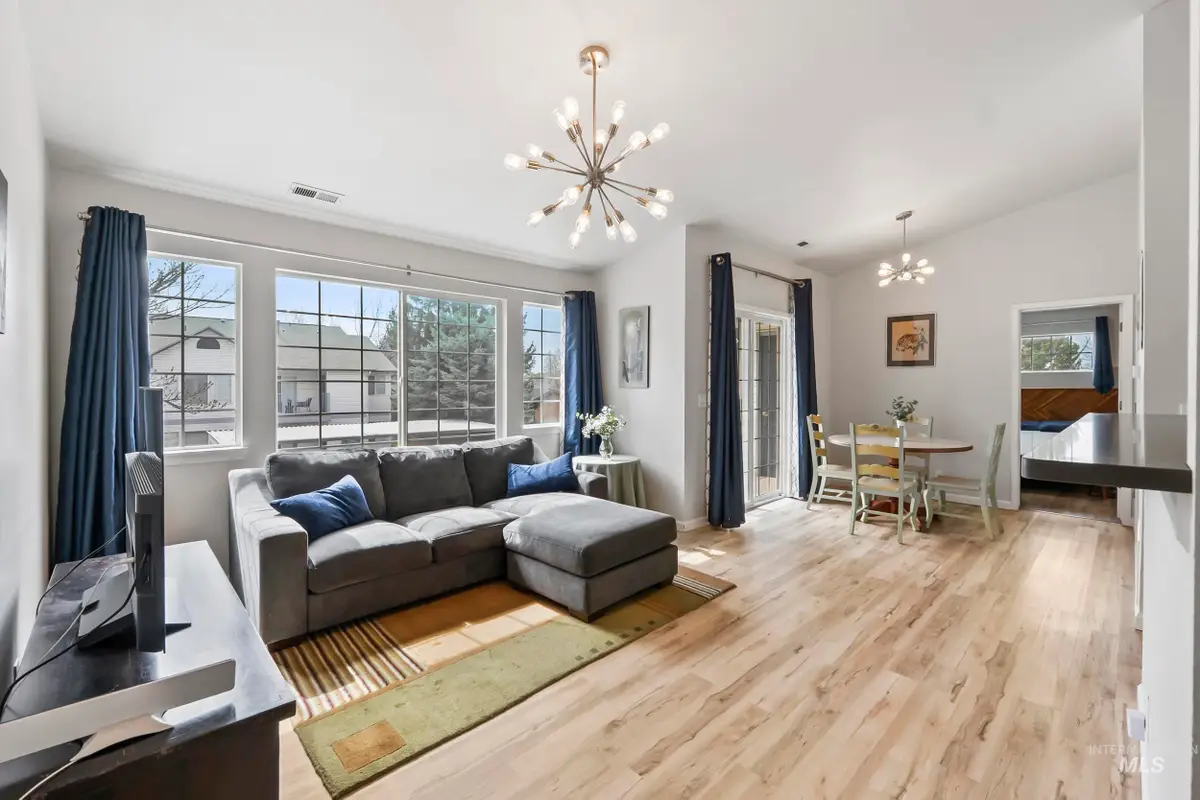 2261 S Challenger Lane #201, Boise, ID 83705 - #1