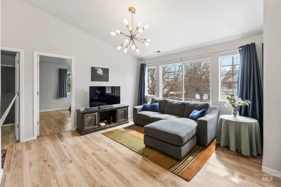 2261 S Challenger Lane #201, Boise, ID 83705 - #3