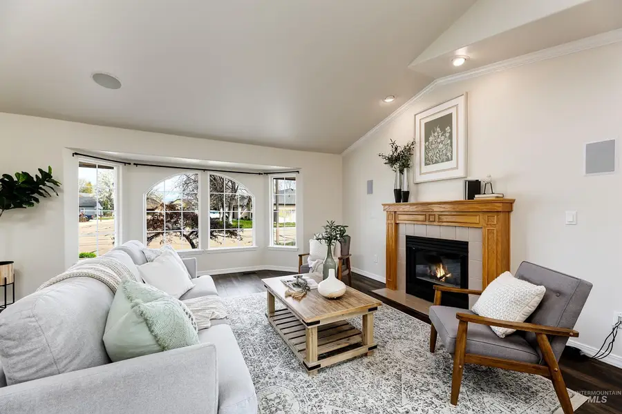 1155 E Hunter Dr, Meridian, ID 83646 - #3