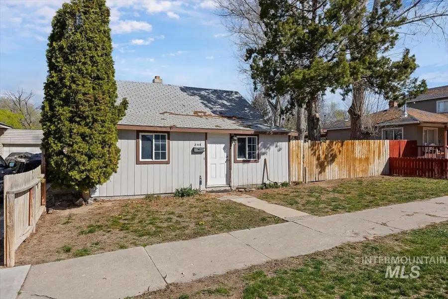 308 E Avenue E, Jerome, ID 83338 - #3