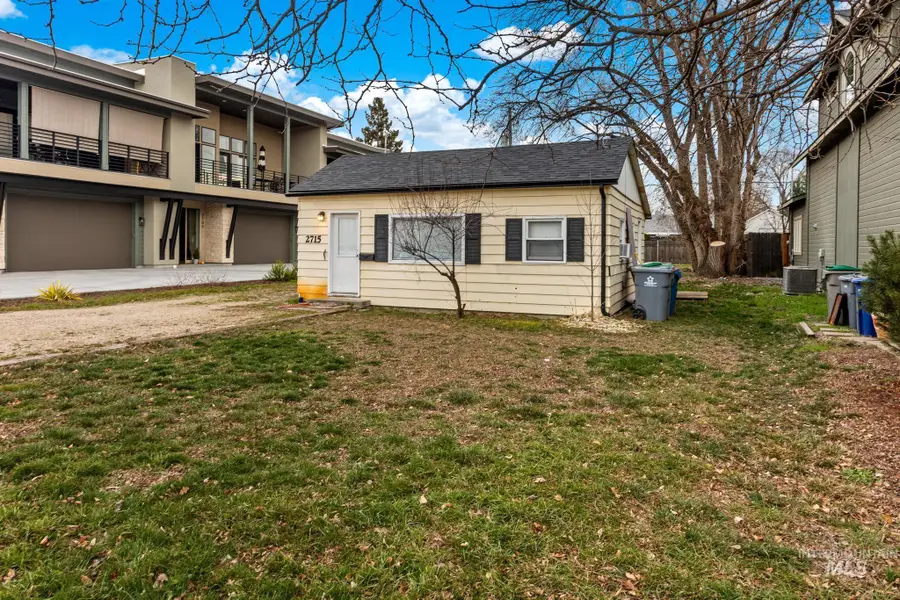 2715 W Woodlawn Ave, Boise, ID 83702 - #3