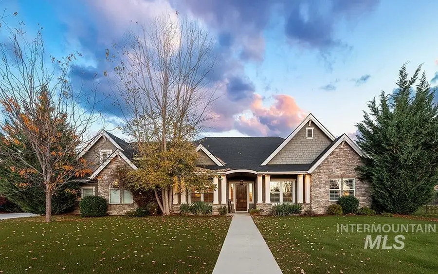 1102 N Lionbridge Ave, Eagle, ID 83616 - #3