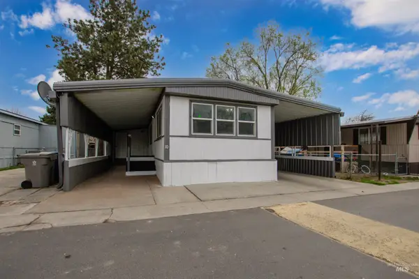 1410 Flamingo Ave #10, Nampa, ID 83651