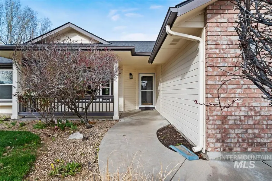 2723 N Wolverine, Meridian, ID 83646 - #3