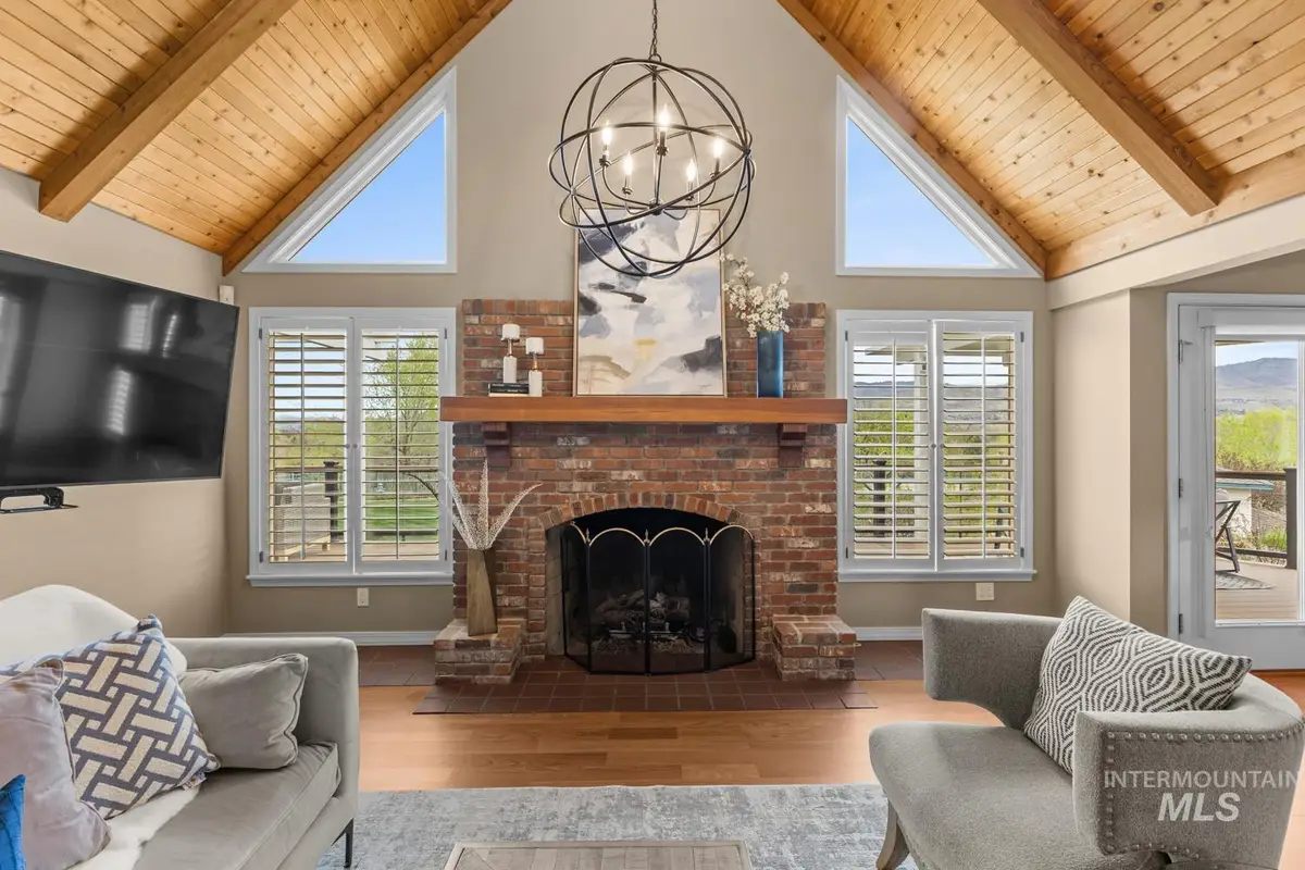 318 E Lake Rim Lane, Boise, ID 83716 - #1