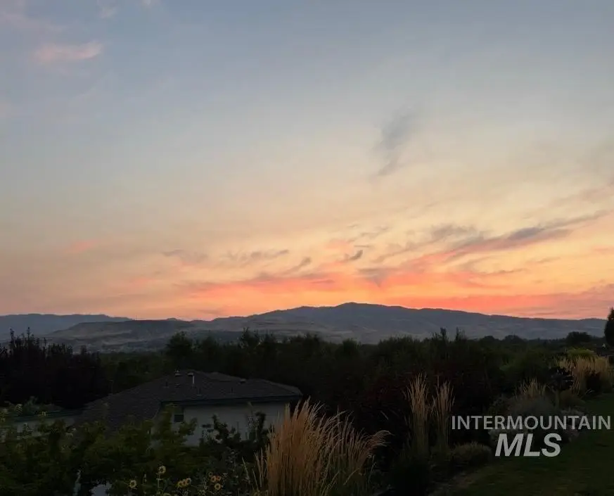 318 E Lake Rim Lane, Boise, ID 83716 - #2
