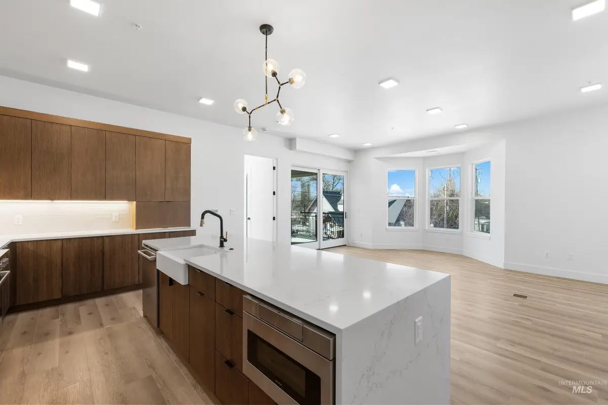 55 E State St #201, Eagle, ID 83616 - #1