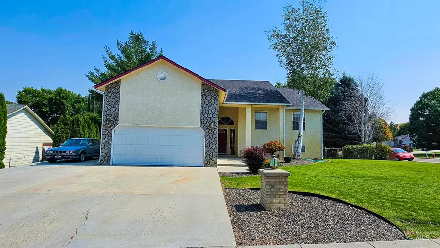 875 Hughes Drive, Payette, ID 83661 - #2