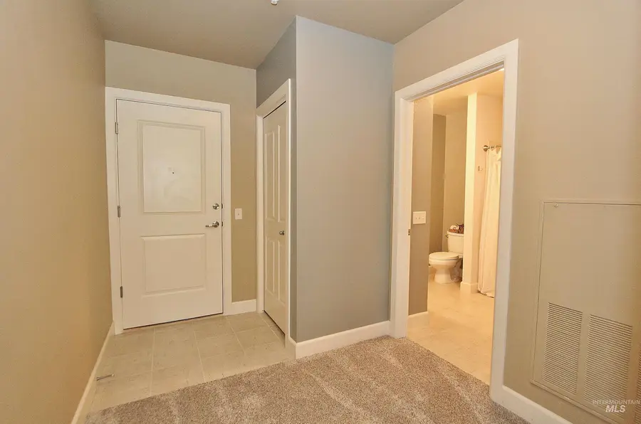 406 S 13th #303, Boise, ID 83702 - #2