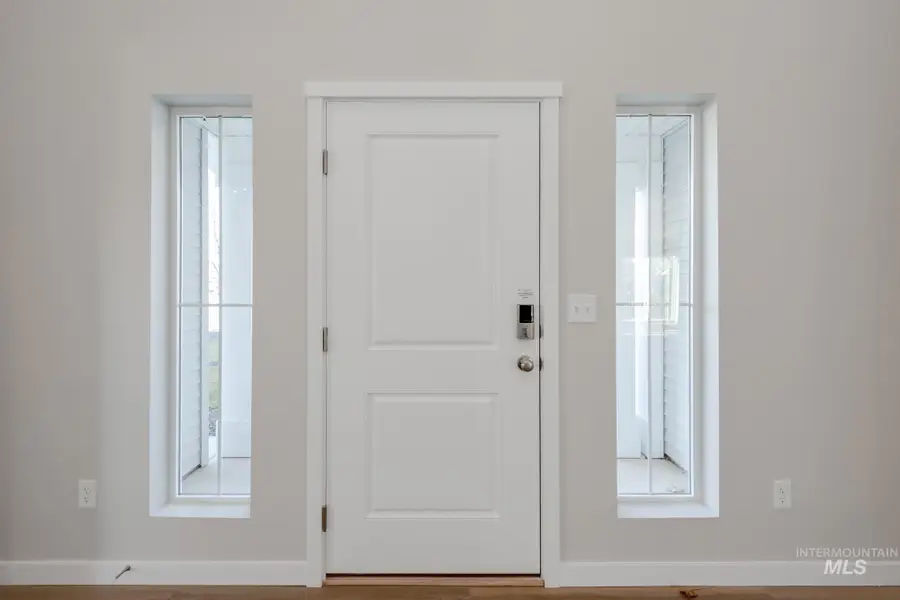 1066 Woods Bog Ave, Middleton, ID 83644 - #2