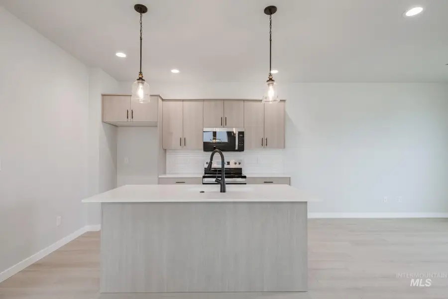 4340 N Camp Creek Ave, Meridian, ID 83646 - #3