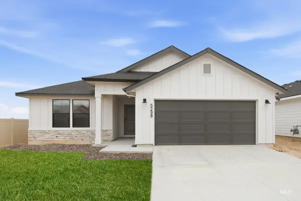 5298 E Phelps Lake Dr, Nampa, ID 83687