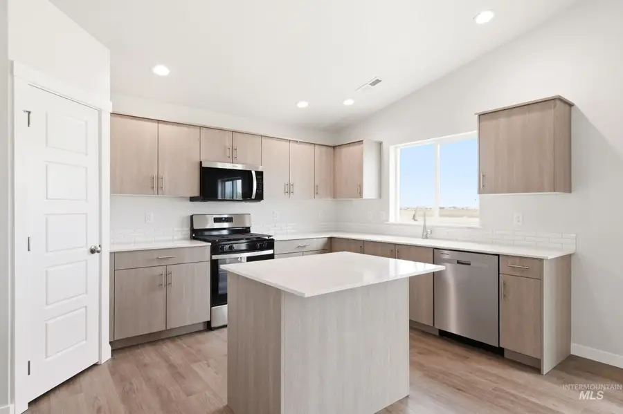 5326 E Phelps Lake Dr, Nampa, ID 83687 - #3