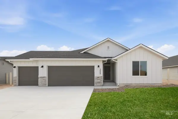 3607 E Jamestown Dr, Nampa, ID 83686