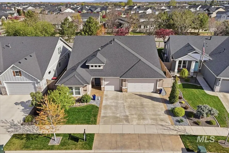 2892 E Lawton Drive, Meridian, ID 83642 - #3