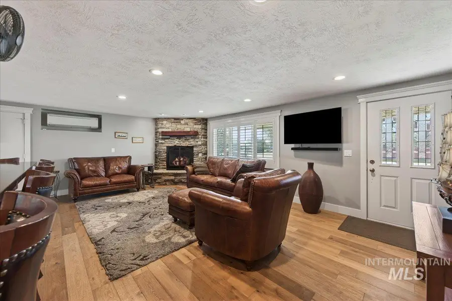 4230 N Patriot Cir, Meridian, ID 83646 - #3