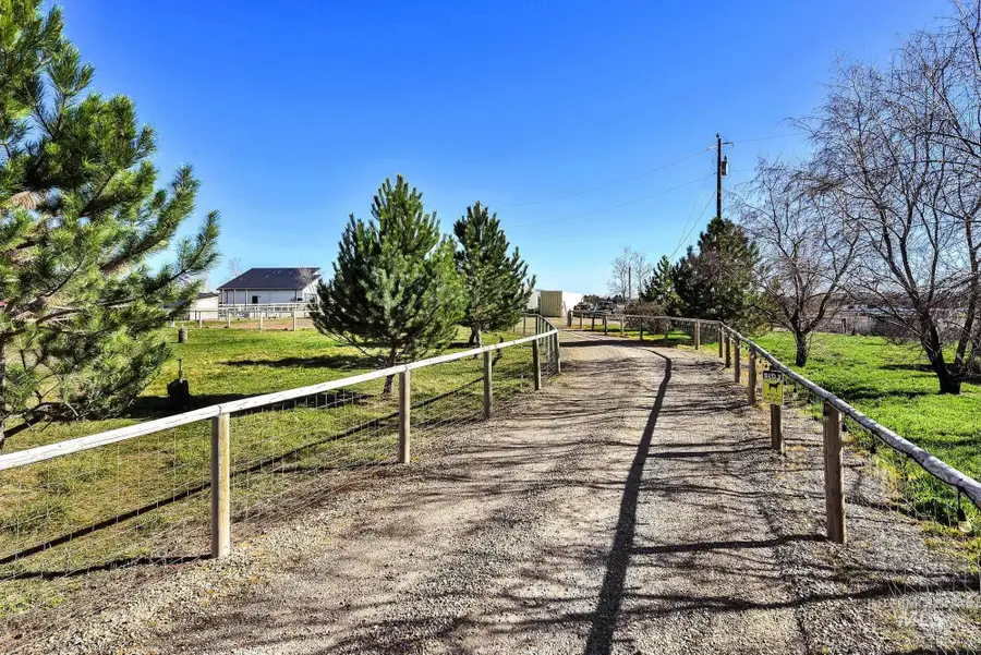 1619 Primrose Dr, Nampa, ID 83686 - #2