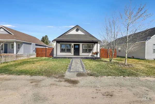 219 E Spruce Ave., Fairfield, ID 83327