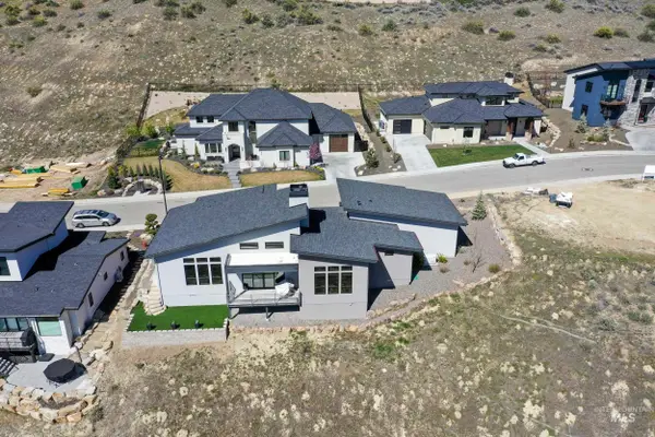 1281 E Chardie Road, Boise, ID 83702