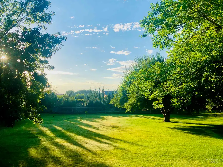 114 Meyer Ave, Nampa, ID 83686 - #3