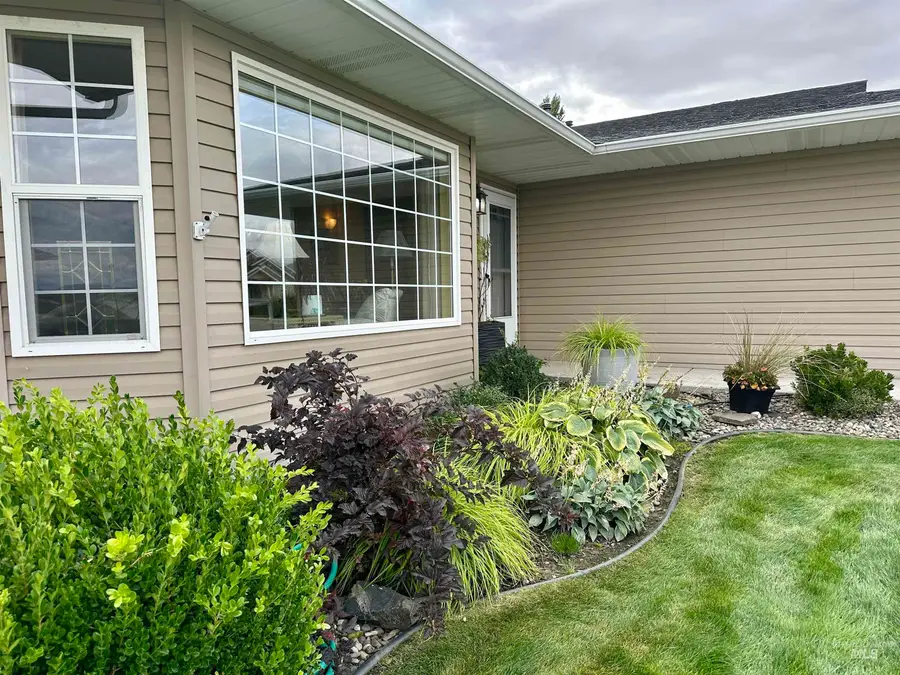 830 Cypress St, Lewiston, ID 83501 - #2