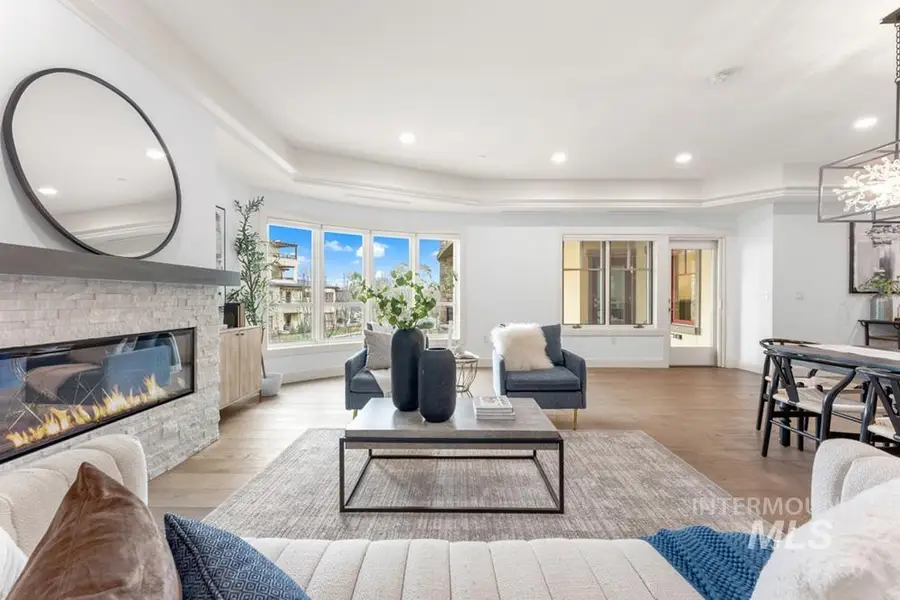 2967 W Crescent Rim Dr #Apt 207, Boise, ID 83706 - #3