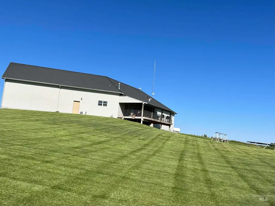 2048 6th Ave. West, Vale, OR 97918 - #3