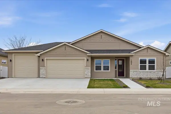 1004 Whitewater Way, Emmett, ID 83617