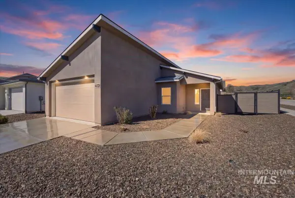 5542 W Old Ranch St, Eagle, ID 83714