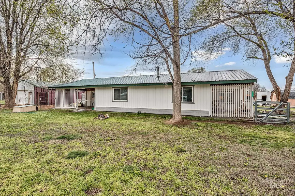 3315 NW 7th Ave, Ontario, OR 97914 - #1